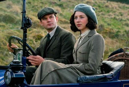 Кадр из сериала Чужестранка: Кровь от крови моей 2025г