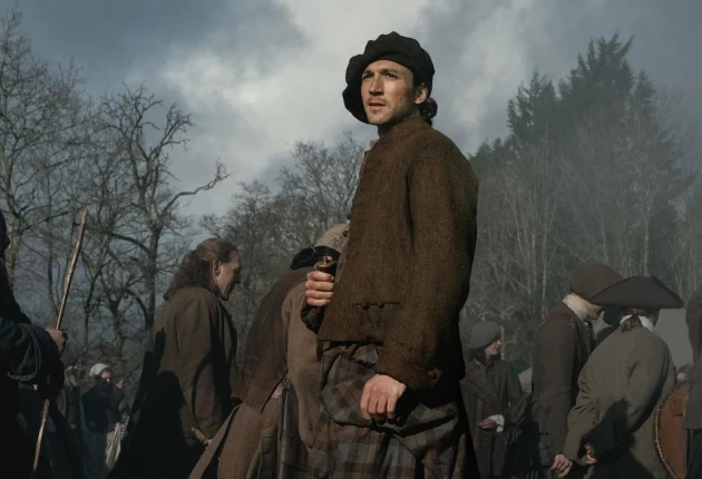 Промо-кадр из 1 серии 1 сезона сериала Чужестранка: Кровь от крови моей 2025г