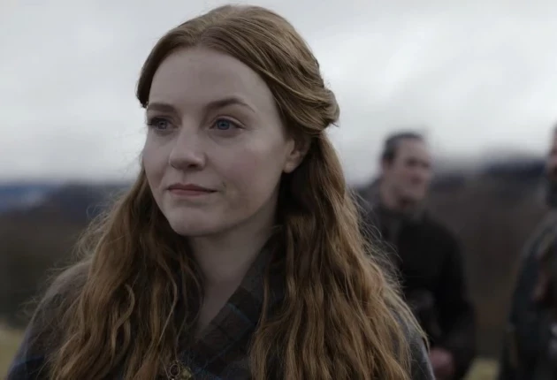 Промо-кадр из 5 серии 1 сезона сериала Чужестранка: Кровь от крови моей 2025г