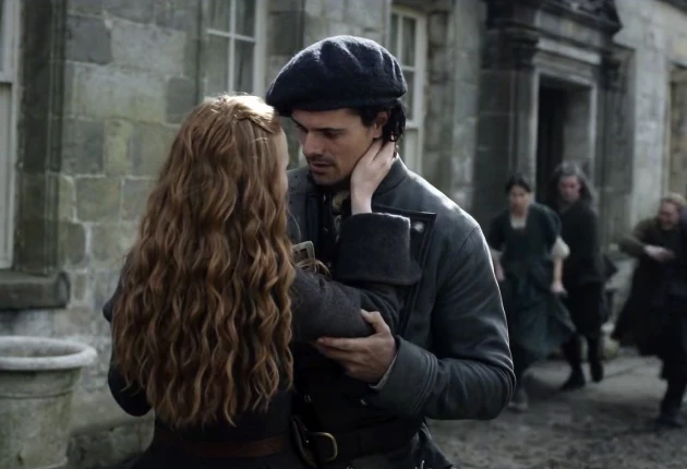 Промо-кадр из 7 серии 1 сезона сериала Чужестранка: Кровь от крови моей 2025г